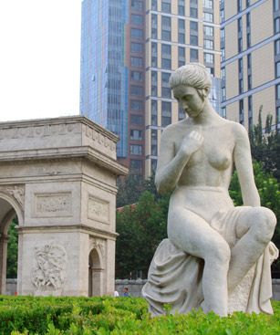 Shijiazhuang Lady Nude Stone Sculpture Stone Door Parkl