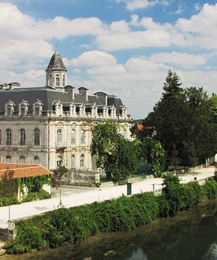 Angouleme Chateau Dampierre