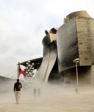 Bilbao Puppy Musee Guggenheim