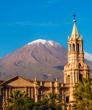 Arequipa Volcan Misti Cathedrale Notre Dame