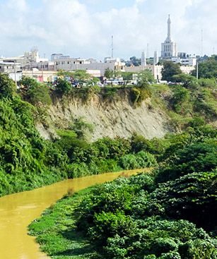 Santiago De Los Caballeros Ville Yaque Riviere