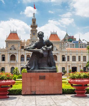 Ho Chi Minh Ville Statue